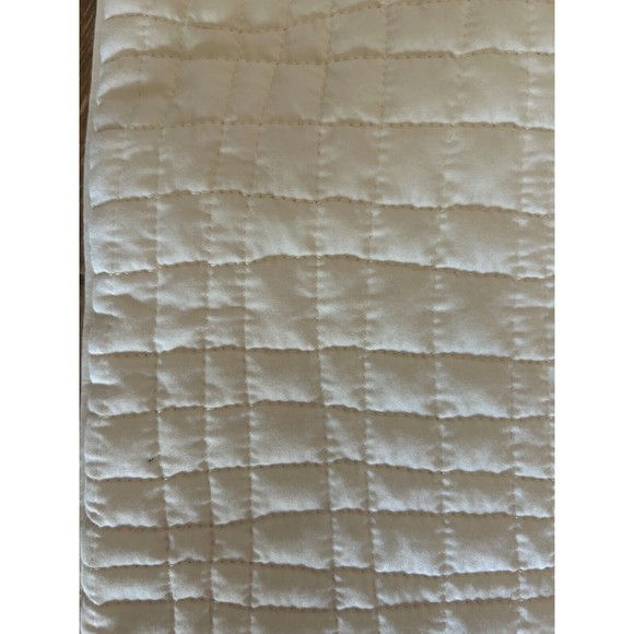 Hugo Boss Pillow Sham 26x26" Luxe Ivory Quilted Euro 100% Cotton Silk Border - Picture 2 of 6